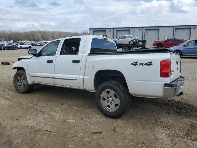 1D7HW58N96S547625 - 2006 DODGE DAKOTA QUAD LARAMIE WHITE photo 2