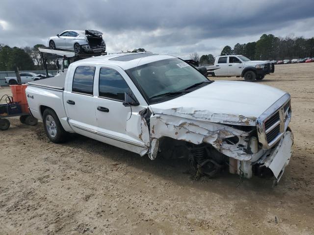 1D7HW58N96S547625 - 2006 DODGE DAKOTA QUAD LARAMIE WHITE photo 4