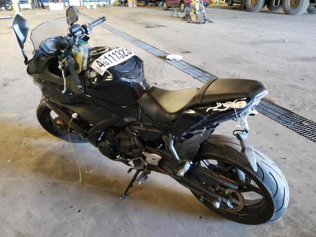 JKAEXEJ19HDA00067 - 2017 KAWASAKI EX650 J შავი ფოტო 3