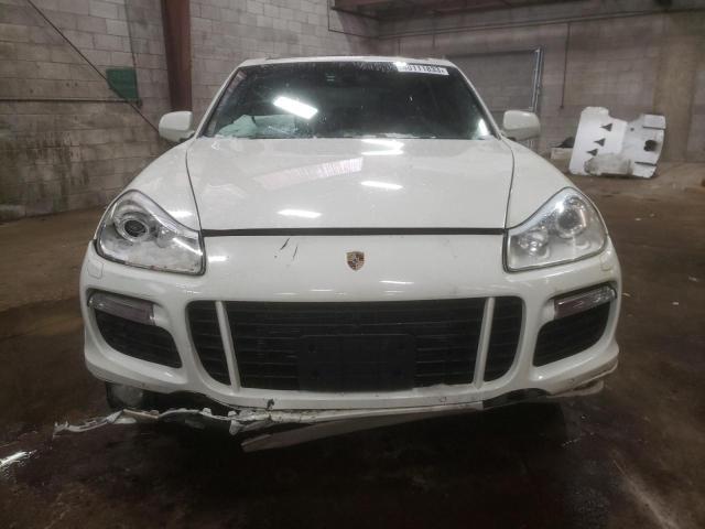 WP1AD29P79LA64521 - 2009 PORSCHE CAYENNE GTS WHITE photo 5