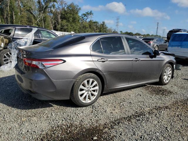 4T1C11AKXLU978532 - 2020 TOYOTA CAMRY LE GRAY photo 3