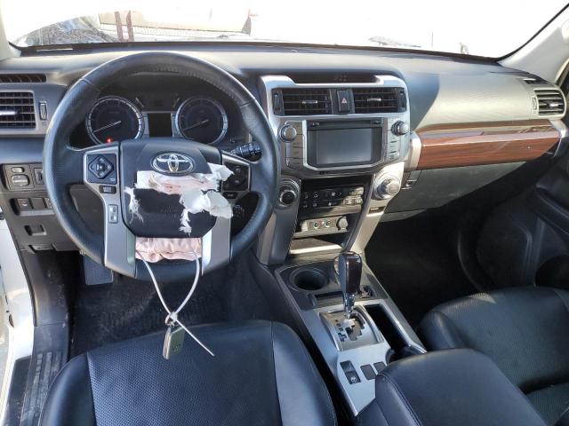 JTEBU5JR5J5565190 - 2018 TOYOTA 4RUNNER SR5/SR5 PREMIUM WHITE photo 8