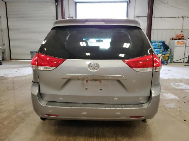 5TDKK3DC7DS403355 - 2013 TOYOTA SIENNA LE SILVER photo 6