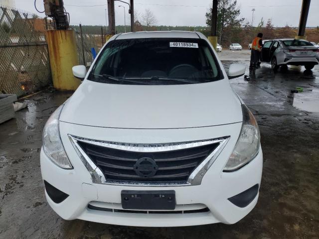 3N1CN7AP0KL840131 - 2019 NISSAN VERSA S WHITE photo 5