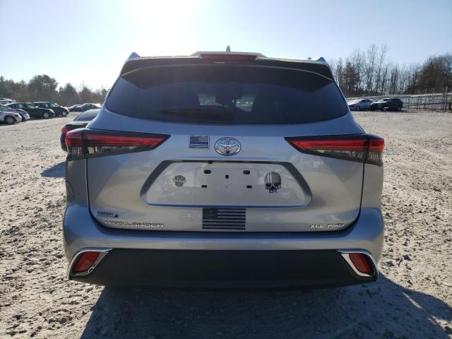 5TDHZRBHXLS502595 - 2020 TOYOTA HIGHLANDER XLE SILVER photo 6