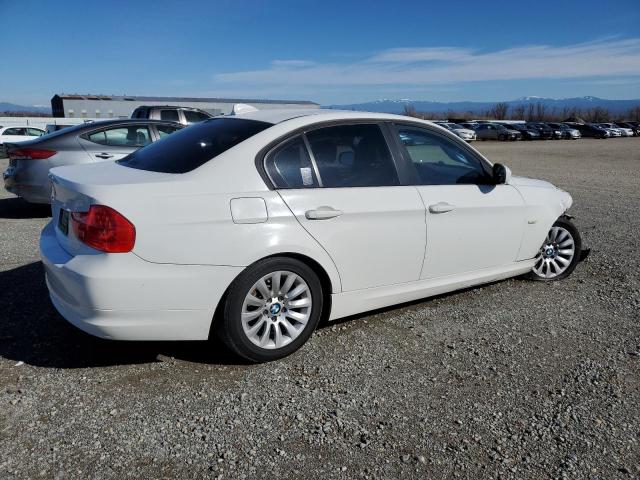 WBAPH53579A436294 - 2009 BMW 328 I SULEV WHITE photo 3