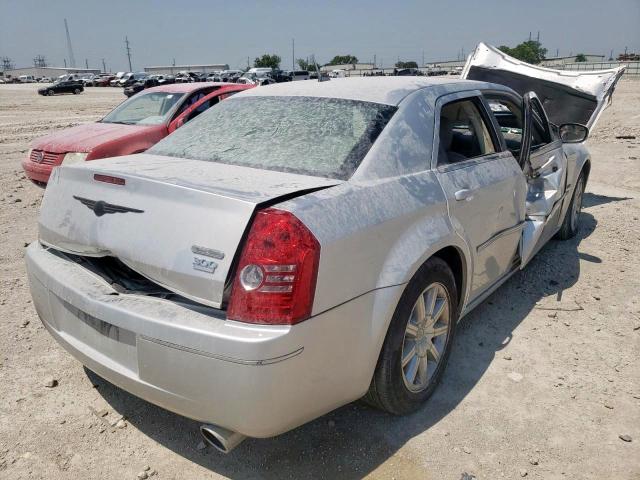 2C3LA53G48H244102 - 2008 CHRYSLER 300 TOURING SILVER photo 4