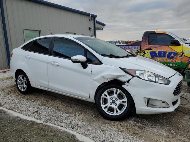 3FADP4BJ9GM203220 - 2016 FORD FIESTA SE WHITE photo 4