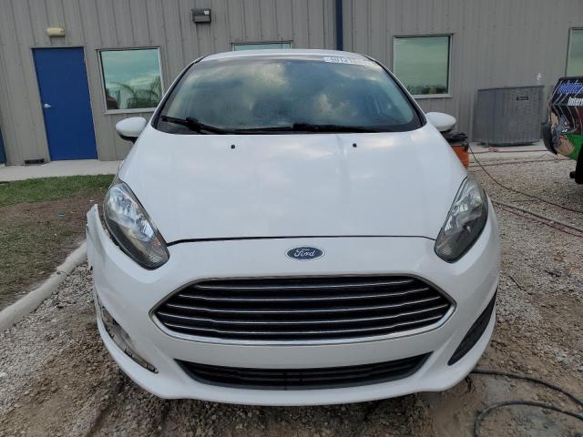 3FADP4BJ9GM203220 - 2016 FORD FIESTA SE WHITE photo 5