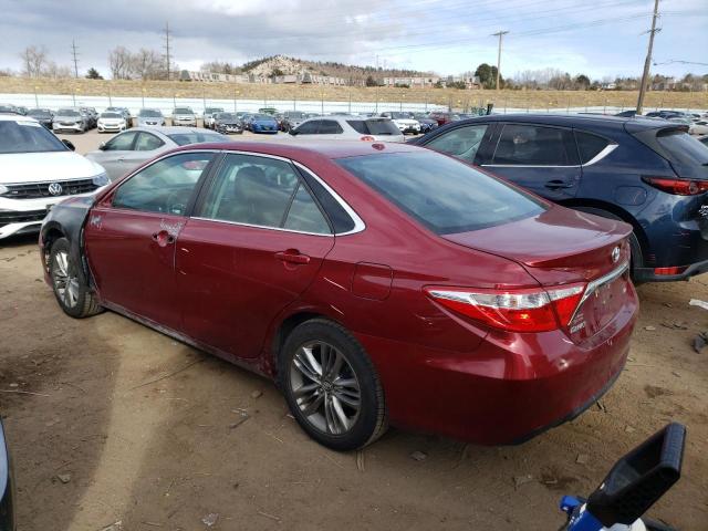 4T1BF1FK6HU740464 - 2017 TOYOTA CAMRY LE RED photo 2