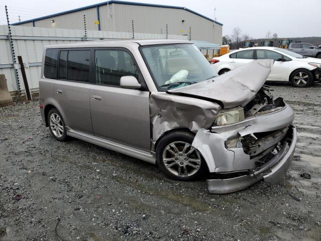 JTLKT324140152266 - 2004 TOYOTA SCION XB SILVER photo 4