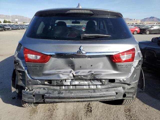 JA4AP3AU5JU008392 - 2018 MITSUBISHI OUTLANDER ES GRAY photo 6