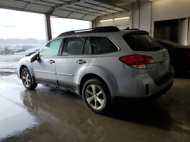 4S4BRBLC9E3201896 - 2014 SUBARU OUTBACK 2.5I LIMITED SILVER photo 2