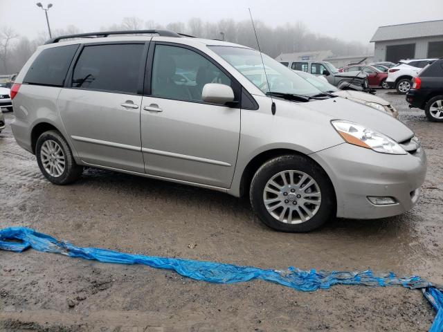 5TDZK22CX9S247668 - 2009 TOYOTA SIENNA XLE SILVER photo 4