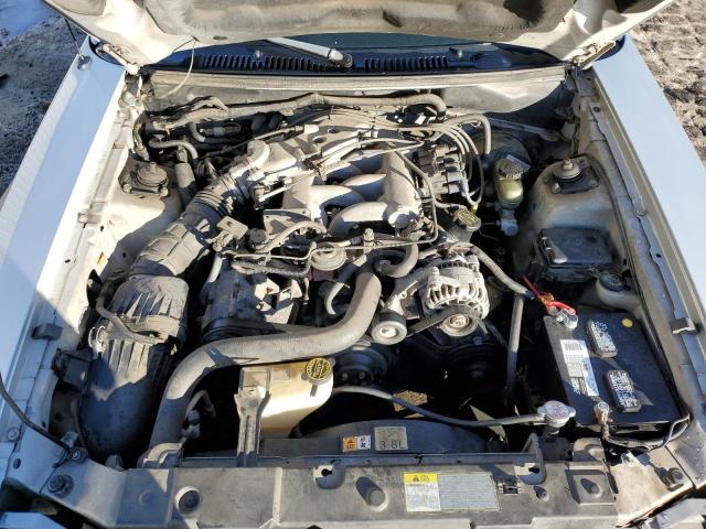 1FAFP40412F155792 - 2002 FORD MUSTANG SILVER photo 11