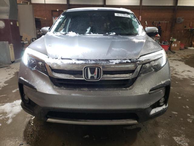 5FNYF6H3XKB065784 - 2019 HONDA PILOT EX SILVER photo 5