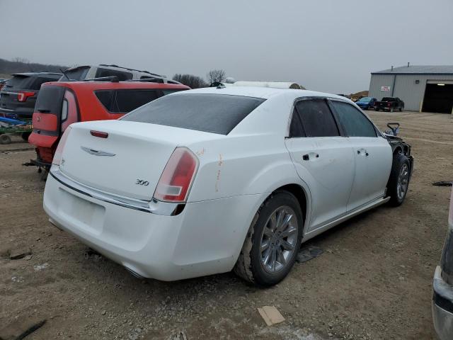 2C3CCACG0CH242066 - 2012 CHRYSLER 300 LIMITED WHITE photo 3