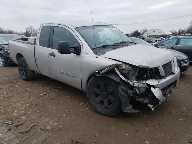 1N6AA06C98N338897 - 2008 NISSAN TITAN XE SILVER photo 4