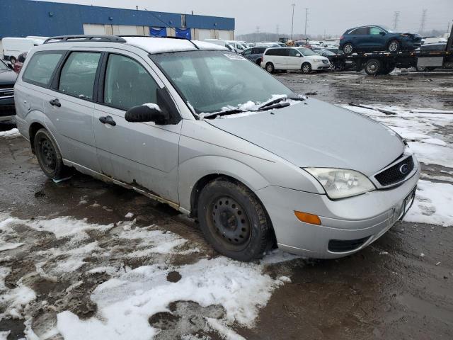 1FAFP36N06W120063 - 2006 FORD FOCUS ZXW SILVER photo 4