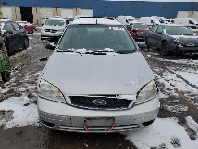 1FAFP36N06W120063 - 2006 FORD FOCUS ZXW SILVER photo 5