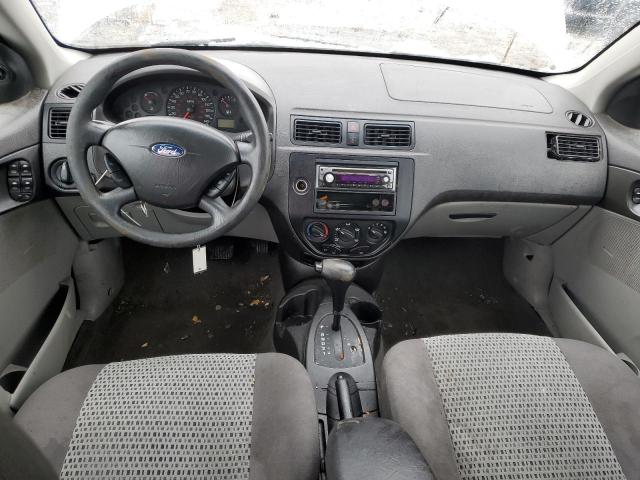 1FAFP36N06W120063 - 2006 FORD FOCUS ZXW SILVER photo 8