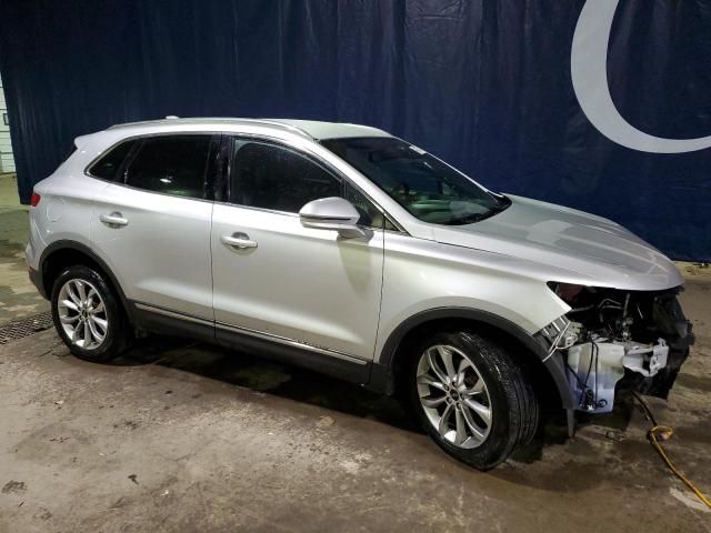 5LMCJ2C98JUL23182 - 2018 LINCOLN MKC SELECT 银色 照片 4