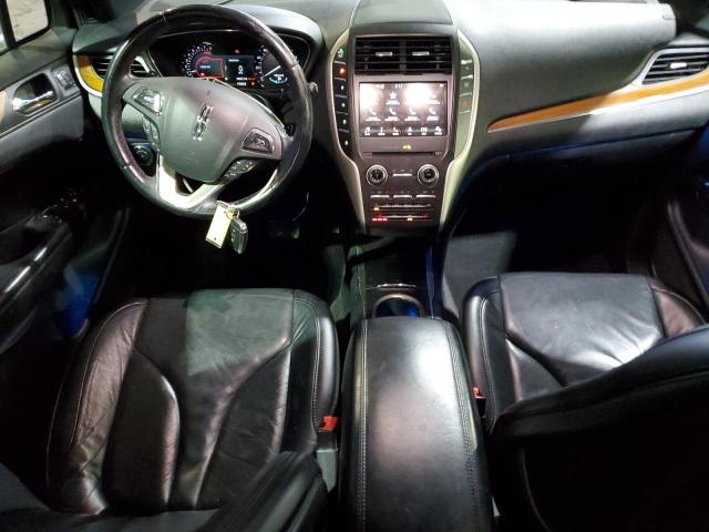 5LMCJ2C98JUL23182 - 2018 LINCOLN MKC SELECT 银色 照片 8