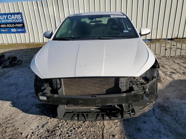 5NPD74LF6LH504628 - 2020 HYUNDAI ELANTRA SE WHITE photo 5