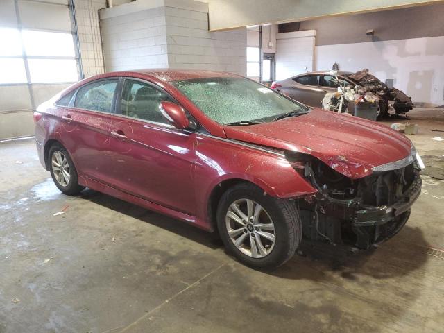 5NPEB4AC3EH942344 - 2014 HYUNDAI SONATA GLS RED photo 4