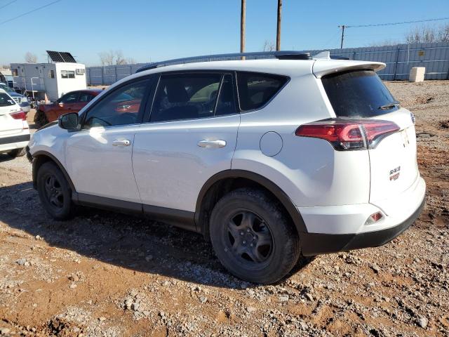 JTMZFREV7JJ743510 - 2018 TOYOTA RAV4 LE WHITE photo 2