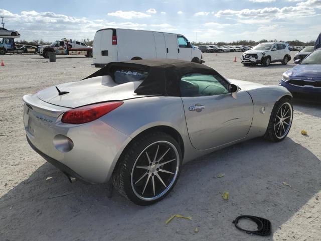 1G2MG35X58Y109933 - 2008 PONTIAC SOLSTICE GXP SILVER photo 3