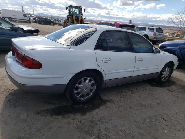 2G4WF5518Y1321965 - 2000 BUICK REGAL GS WHITE photo 3