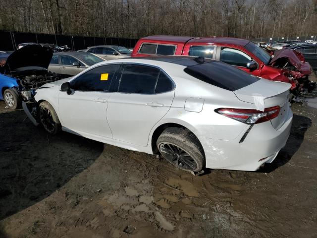 4T1B61HK0KU710106 - 2019 TOYOTA CAMRY XSE WHITE photo 2