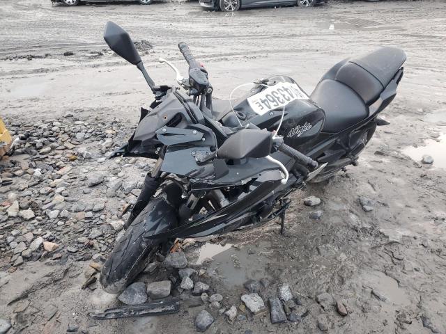 JKAEXEJ10HDA00457 - 2017 KAWASAKI EX650 J 黑色 照片 2