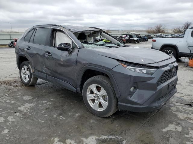 2T3W1RFV8MW127885 - 2021 TOYOTA RAV4 XLE GRAY photo 4