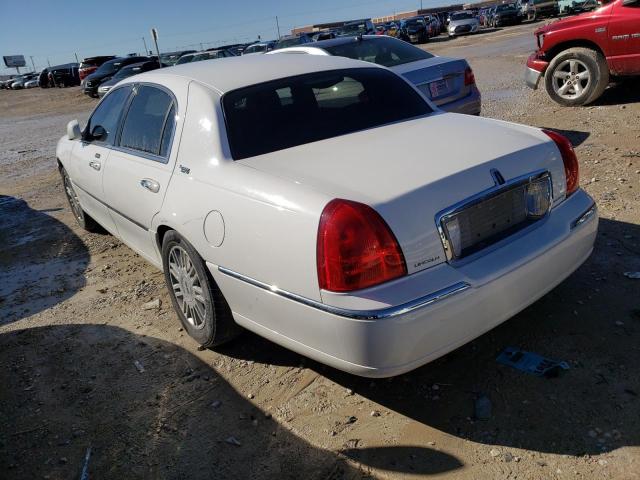 1LNHM82V47Y632148 - 2007 LINCOLN TOWN CAR SIGNATURE LIMITED WHITE photo 2