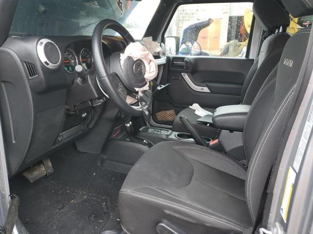 1C4BJWEG3GL125016 - 2016 JEEP WRANGLER U SAHARA SILVER photo 7