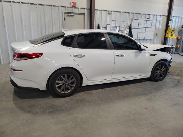 5XXGT4L34KG343267 - 2019 KIA OPTIMA LX WHITE photo 3