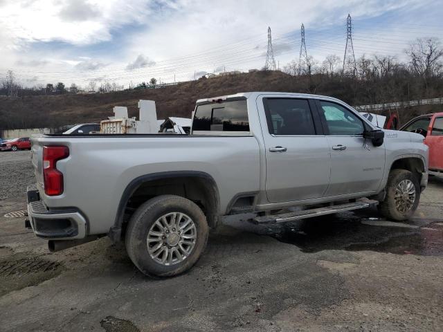 1GC4YVEY0NF185404 - 2022 CHEVROLET SILVERADO K3500 HIGH COUNTRY SILVER photo 3