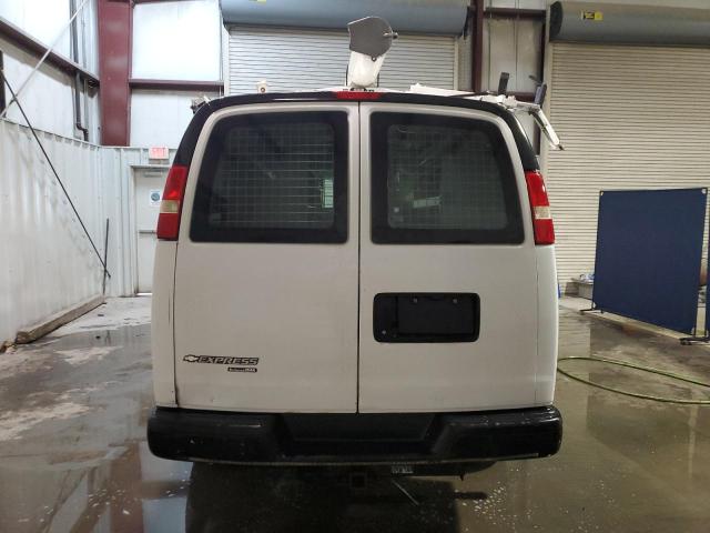 1GCWGFCA8D1902912 - 2013 CHEVROLET EXPRESS G2 WHITE photo 6