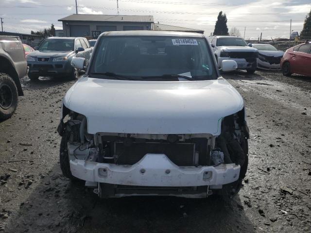 JTLKE50E381039128 - 2008 SCION XB XB WHITE photo 5