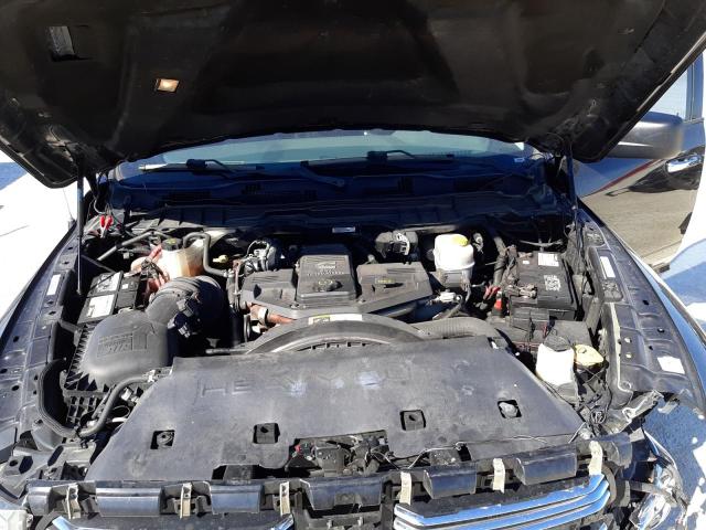 3C6UR5DL9HG581599 - 2017 RAM 2500 SLT შავი ფოტო 11