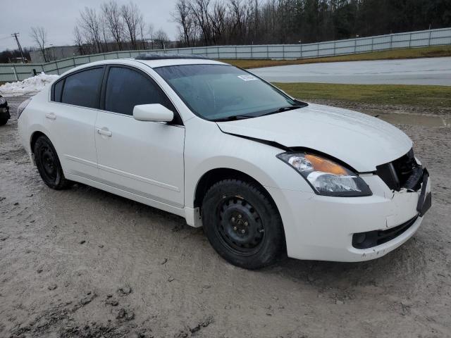 1N4AL21E77C169464 - 2007 NISSAN ALTIMA 2.5 WHITE photo 4