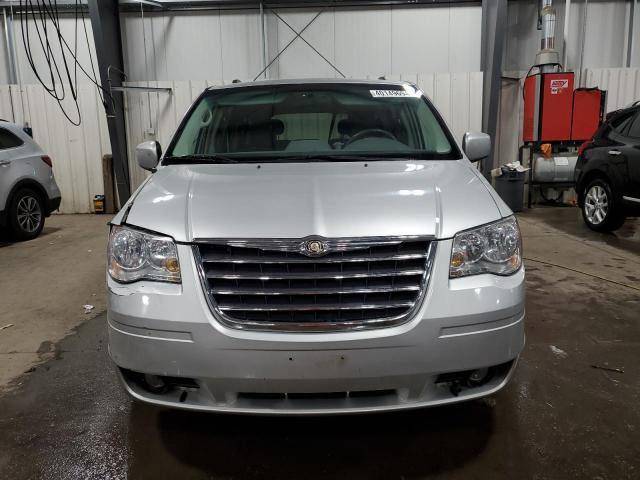 2A4RR5D12AR373703 - 2010 CHRYSLER TOWN & COU TOURING SILVER photo 5