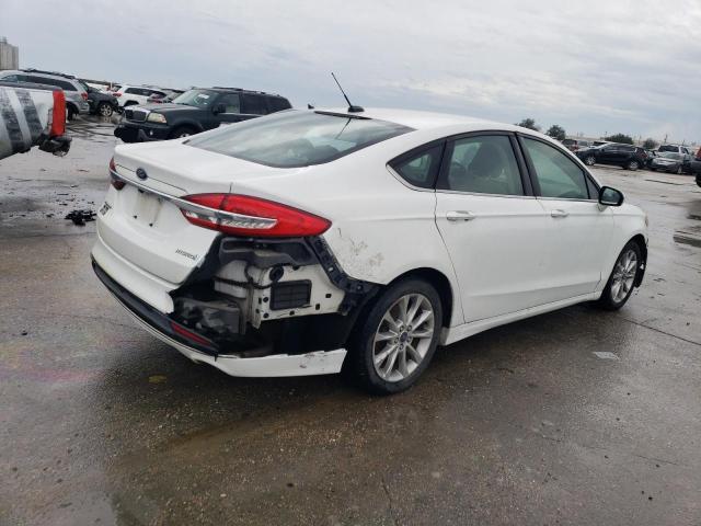 3FA6P0UU9HR257128 - 2017 FORD FUSION S HYBRID WHITE photo 3