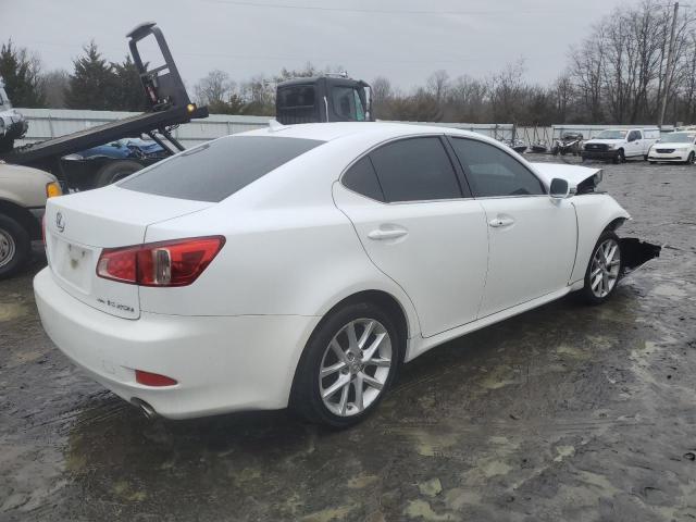 JTHCF5C24C5058866 - 2012 LEXUS IS 250 WHITE photo 3