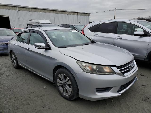 1HGCR2F36DA013353 - 2013 HONDA ACCORD LX SILVER photo 4