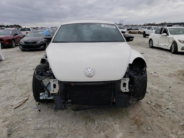 3VWVA7AT2CM662598 - 2012 VOLKSWAGEN BEETLE TURBO WHITE photo 5