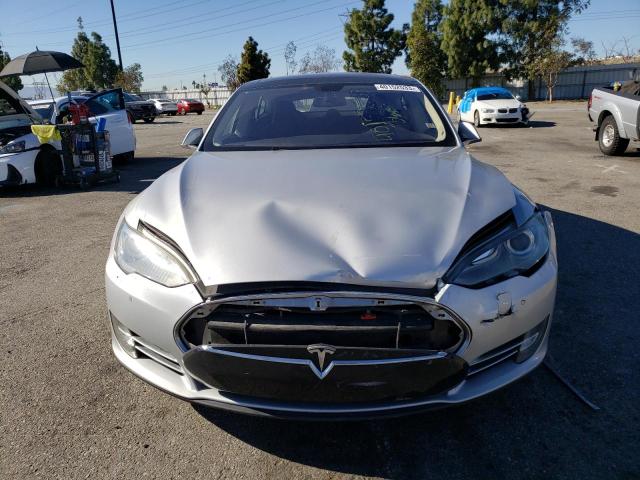 5YJSA1H17EFP29369 - 2014 TESLA MODEL S Gümüş foto 5