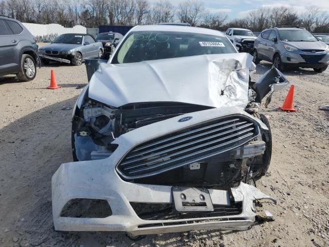 3FA6P0H76DR360831 - 2013 FORD FUSION SE WHITE photo 5